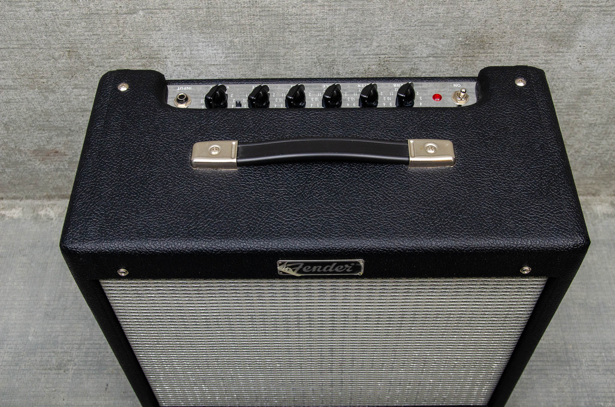 Used Fender Blues Junior 15-Watt Combo - Black