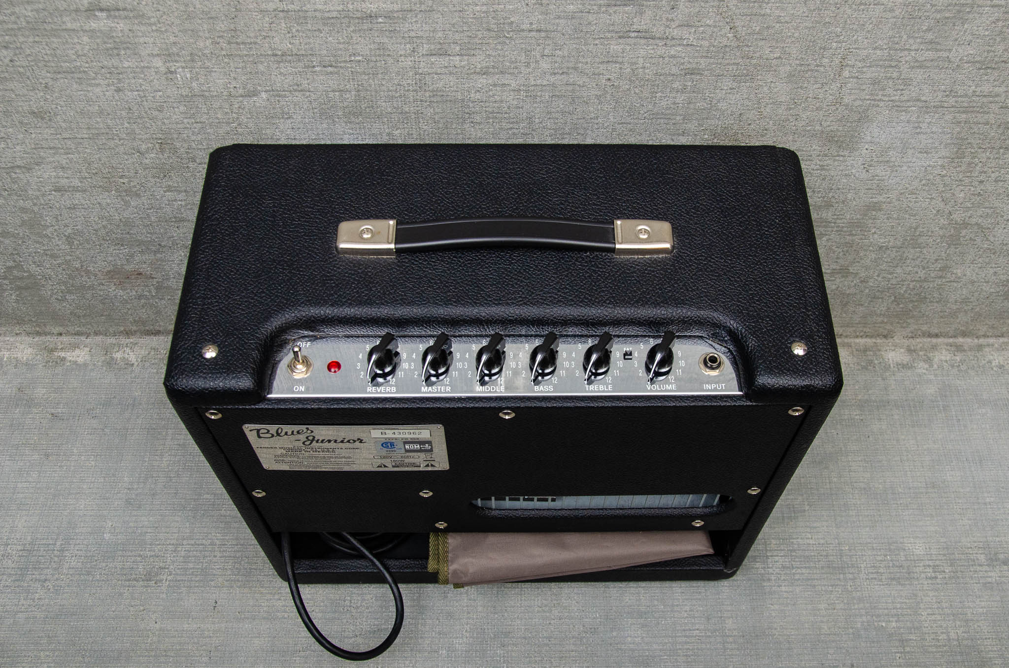 Used Fender Blues Junior 15-Watt Combo - Black
