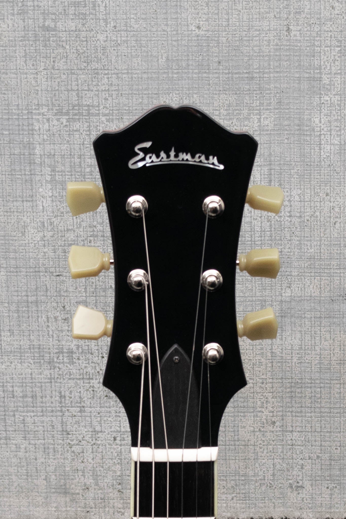 Eastman T386-RD 16" Thinline