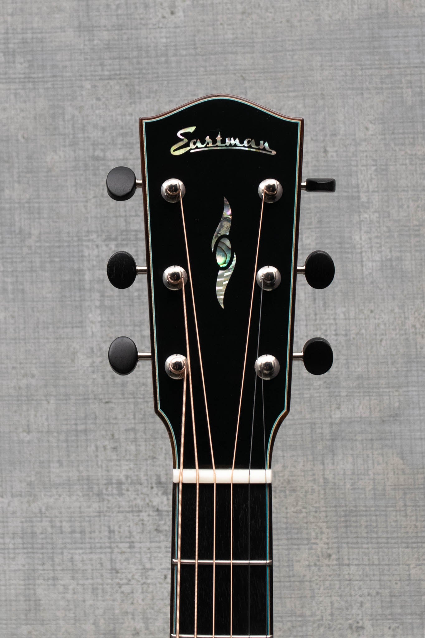 Eastman L-OM-QS Quilted Sapele