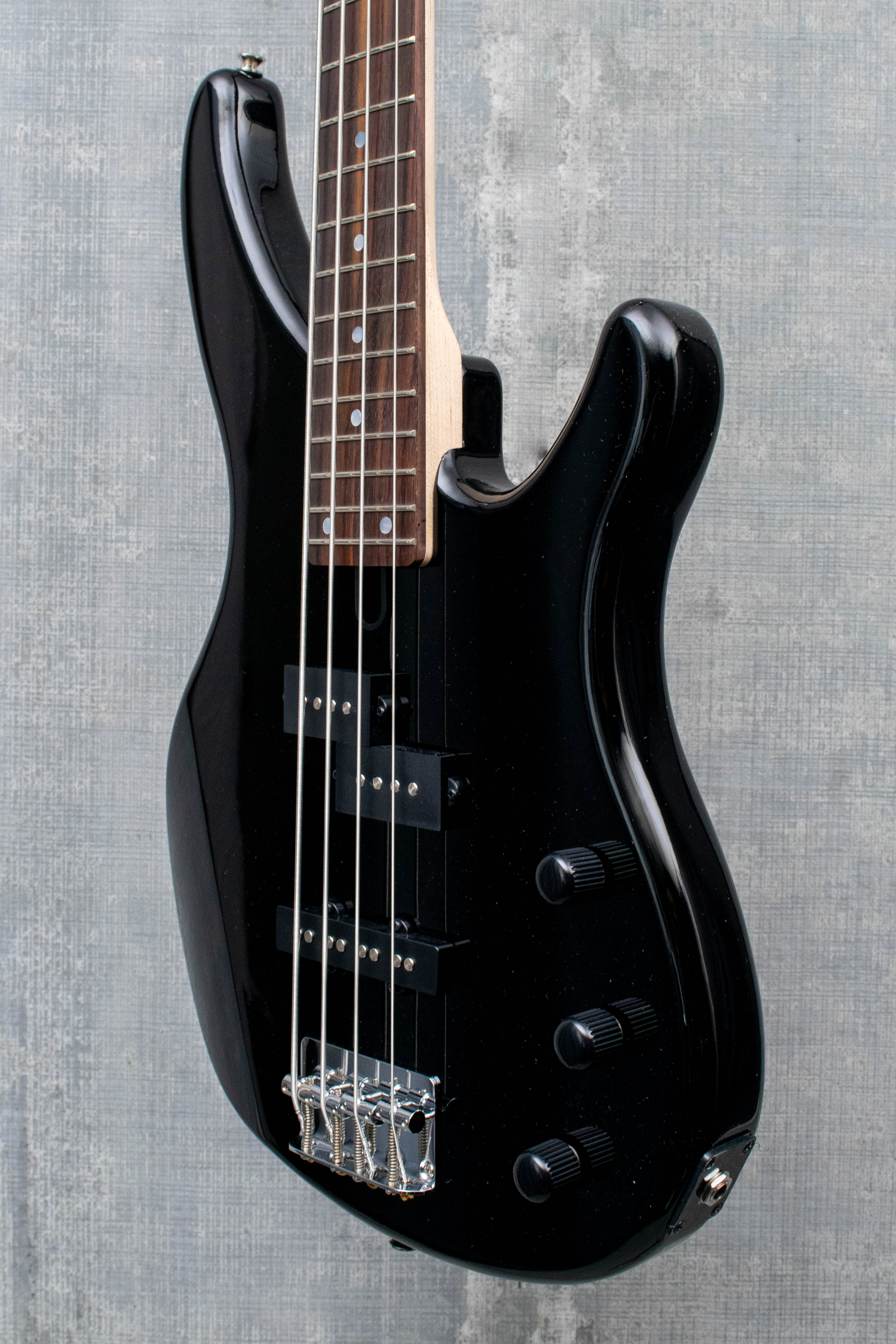 Yamaha TRBX174 BL Black