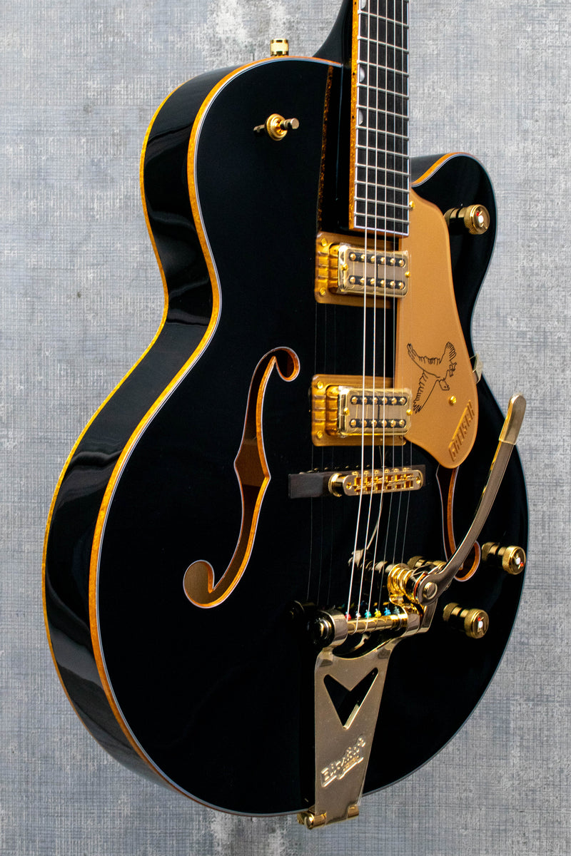 Gretsch  Synchromatic Falcon Hollow Body Single-Cut with Bigsby®, Ebony Fingerboard, Black