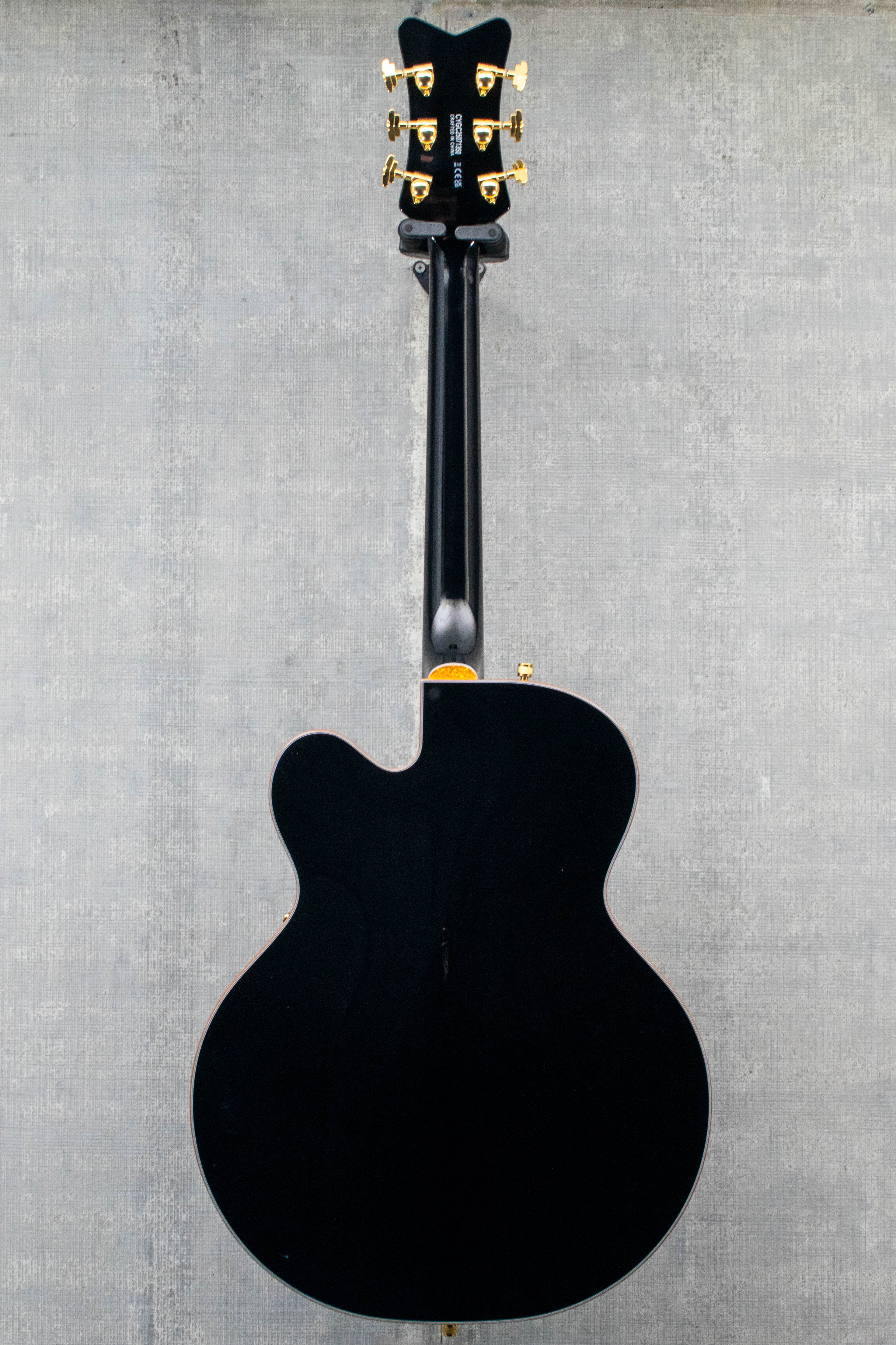 Gretsch  Synchromatic Falcon Hollow Body Single-Cut with Bigsby®, Ebony Fingerboard, Black