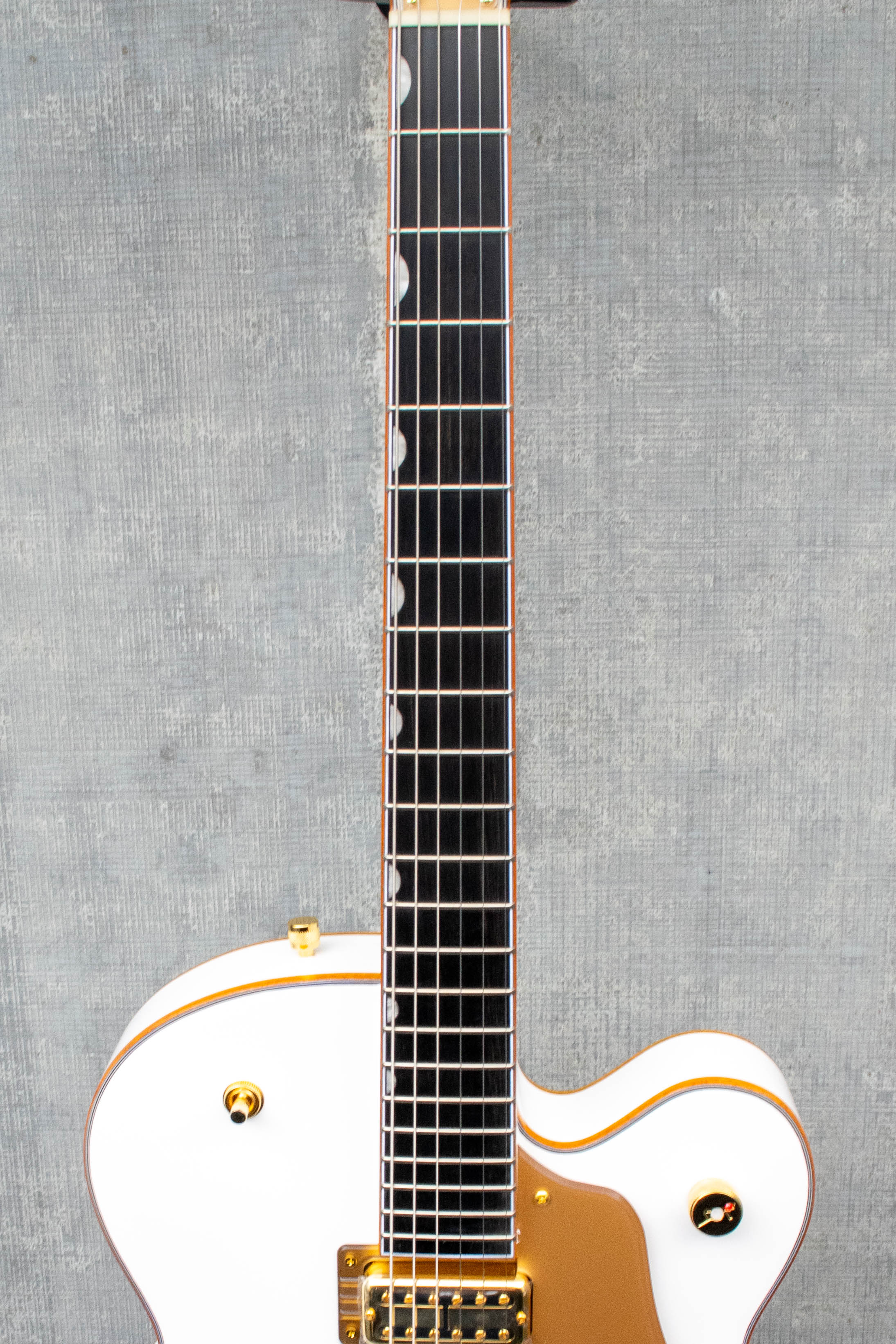 Gretsch  Synchromatic Falcon Hollow Body Single-Cut with Bigsby Snowcrest White