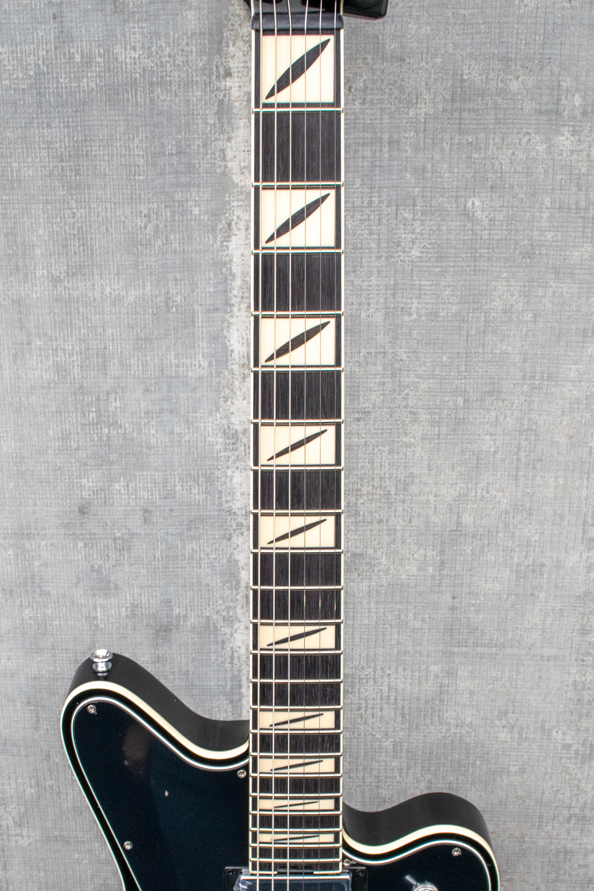 Jackson Pro Series Signature Lee Malia LM-87, Amaranth Fingerboard, Open Pore Black Mint