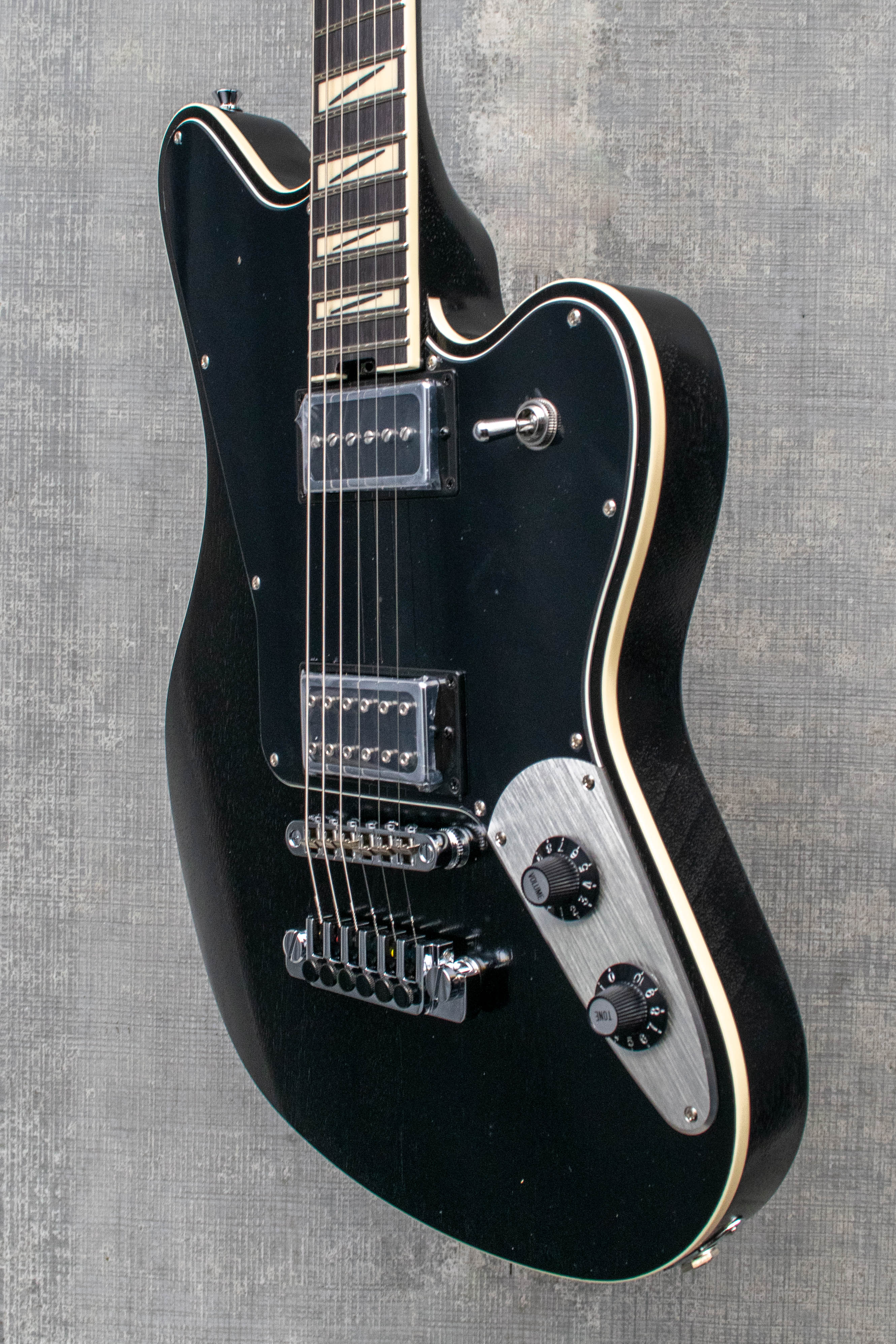 Jackson Pro Series Signature Lee Malia LM-87, Amaranth Fingerboard, Open Pore Black Mint