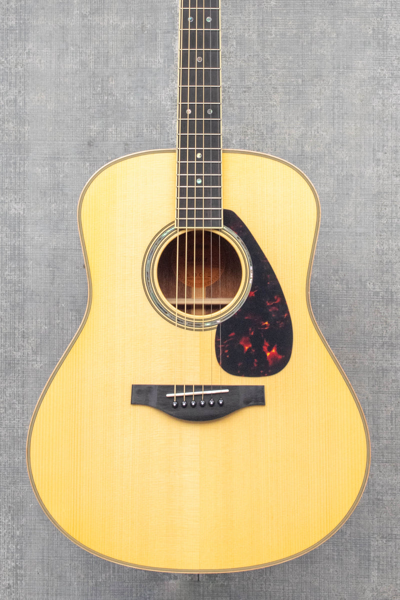 Yamaha LL16MHB ARE Jumbo