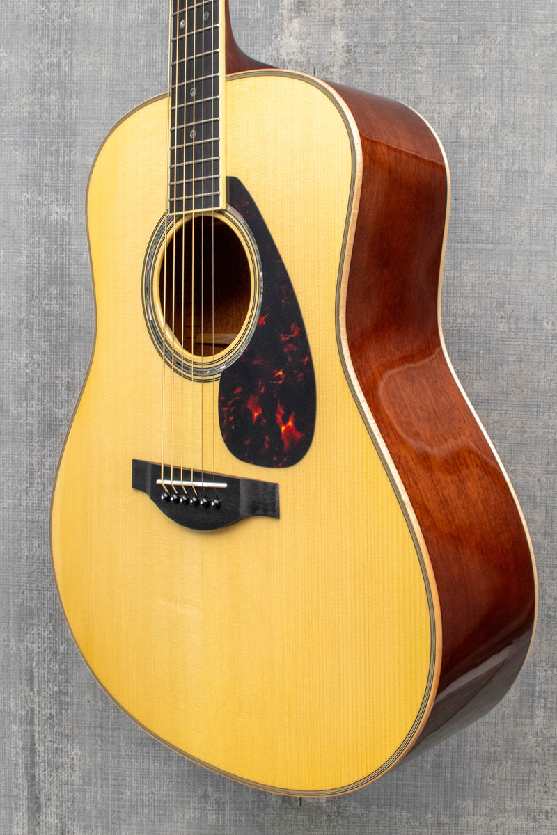 Yamaha LL16MHB ARE Jumbo