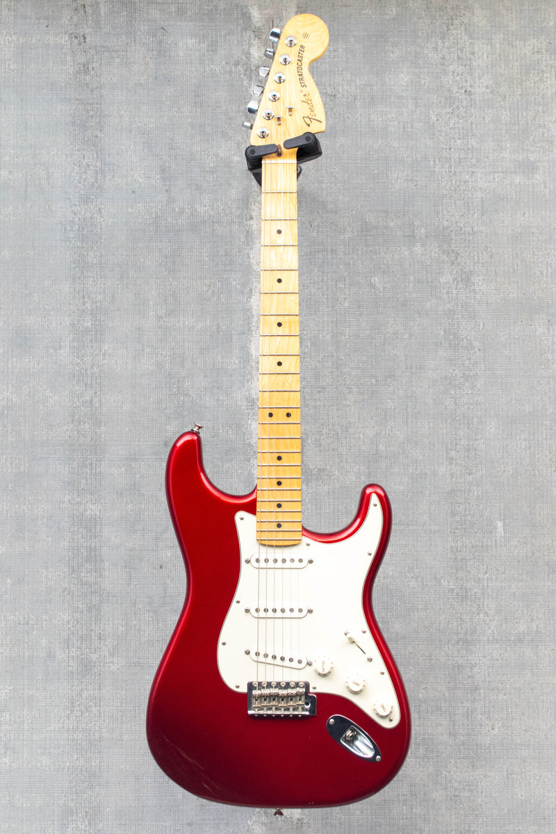 Used Fender American Special Stratocaster - Candy Apple Red (2014)