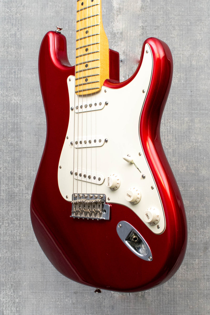 Used Fender American Special Stratocaster - Candy Apple Red (2014)
