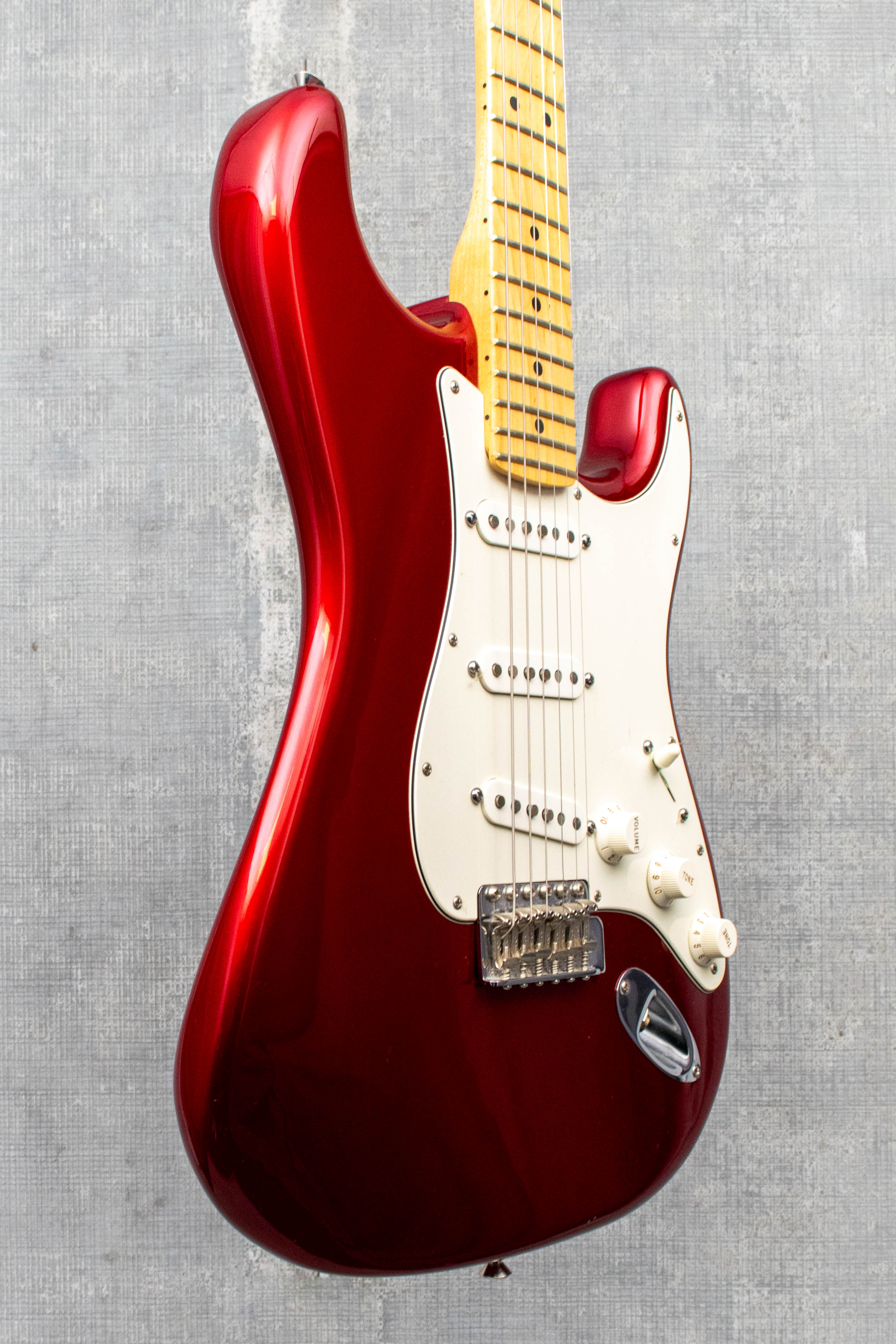 Used Fender American Special Stratocaster - Candy Apple Red (2014)