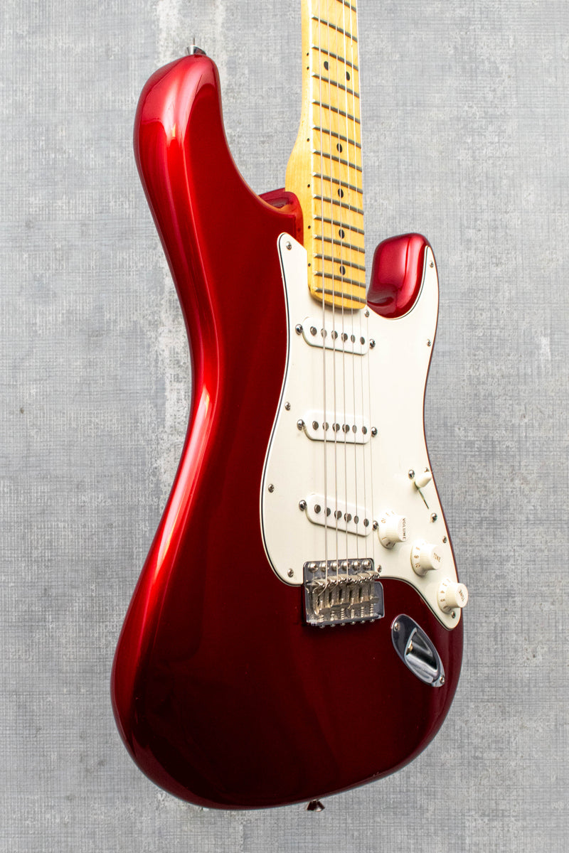 Used Fender American Special Stratocaster - Candy Apple Red (2014)