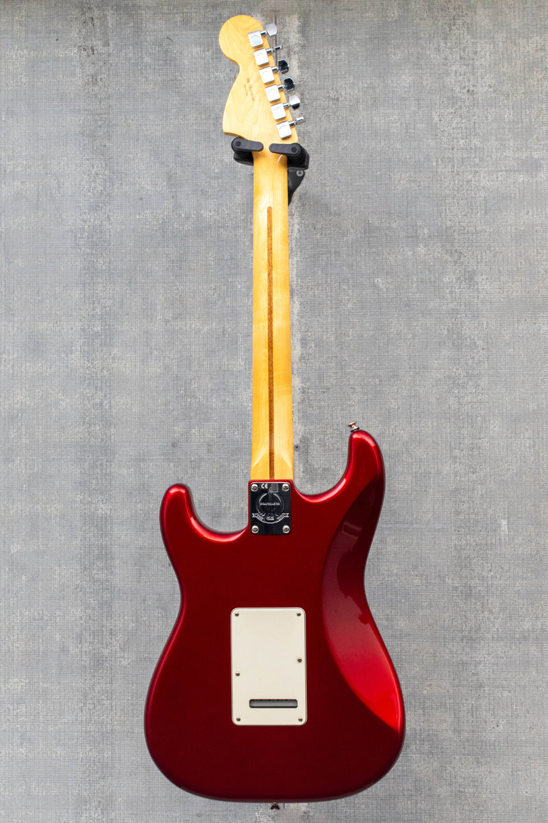 Used Fender American Special Stratocaster - Candy Apple Red (2014)