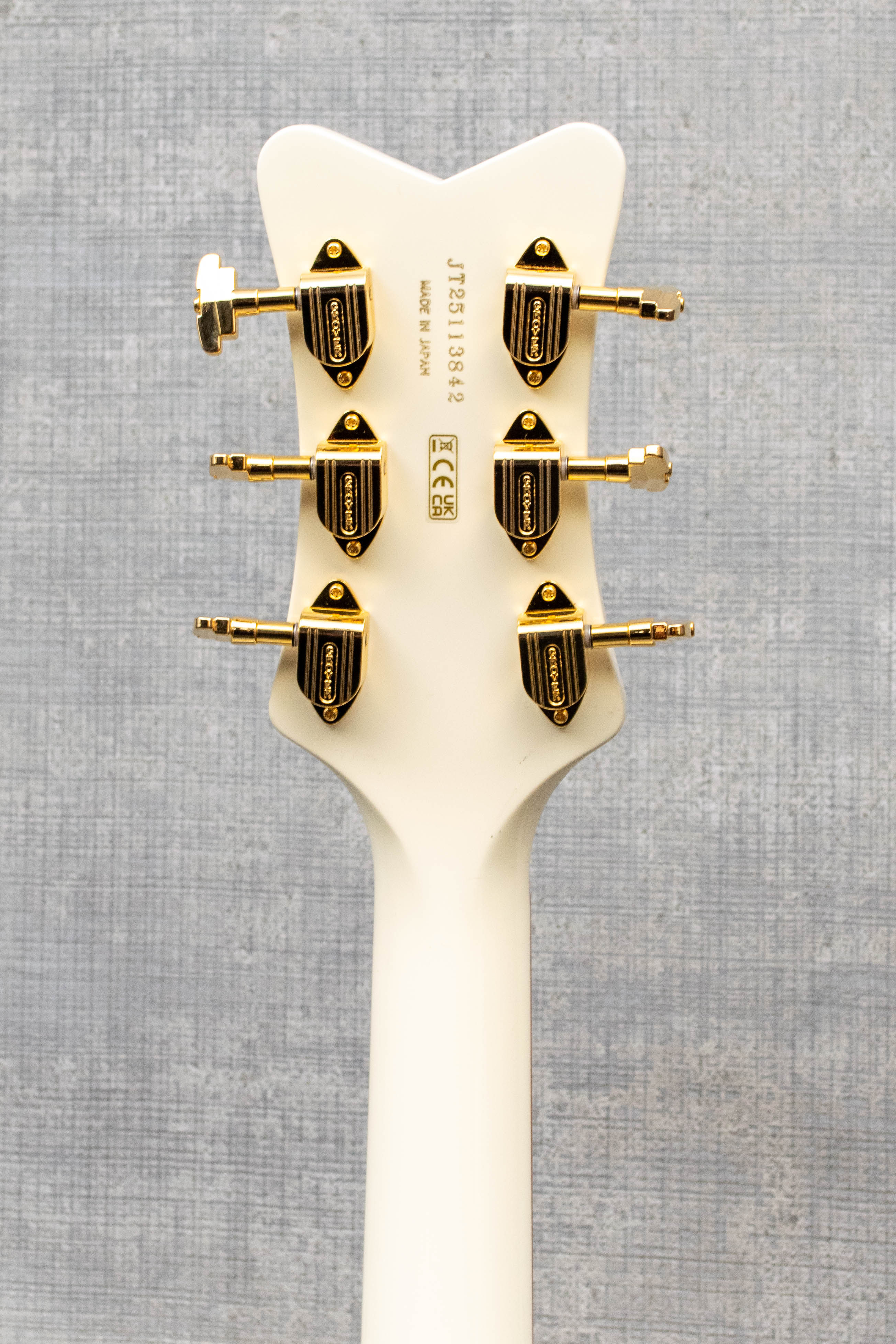 Gretsch  G6136T-59 Vintage Select Edition '59 Falcon™ Hollow Body with Bigsby TV Jones Vintage White Lacquer