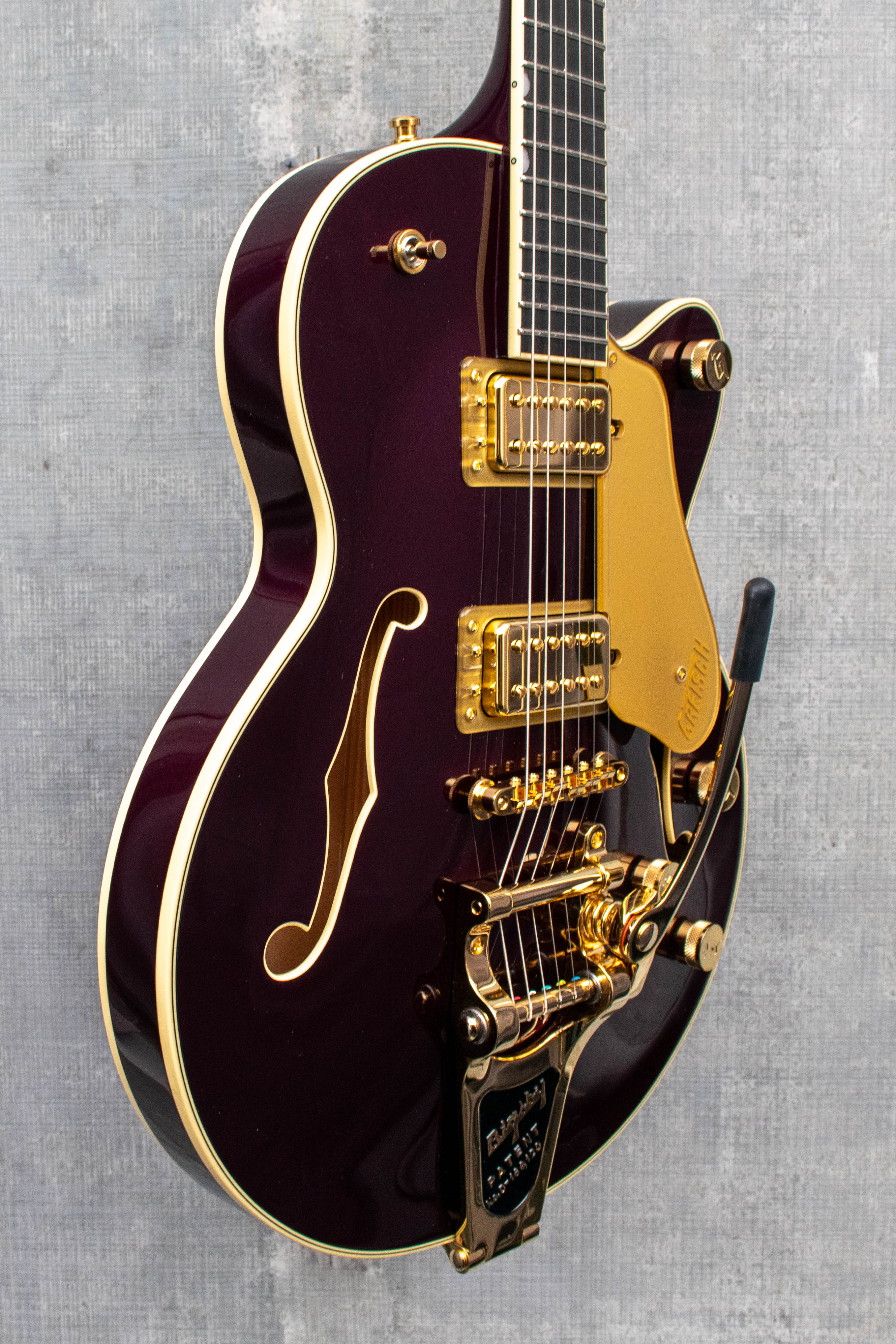 Used Gretsch Broadkaster Jr. LX Center Block with String-Thru Bigsby and Gold Hardware Blackberry Mint