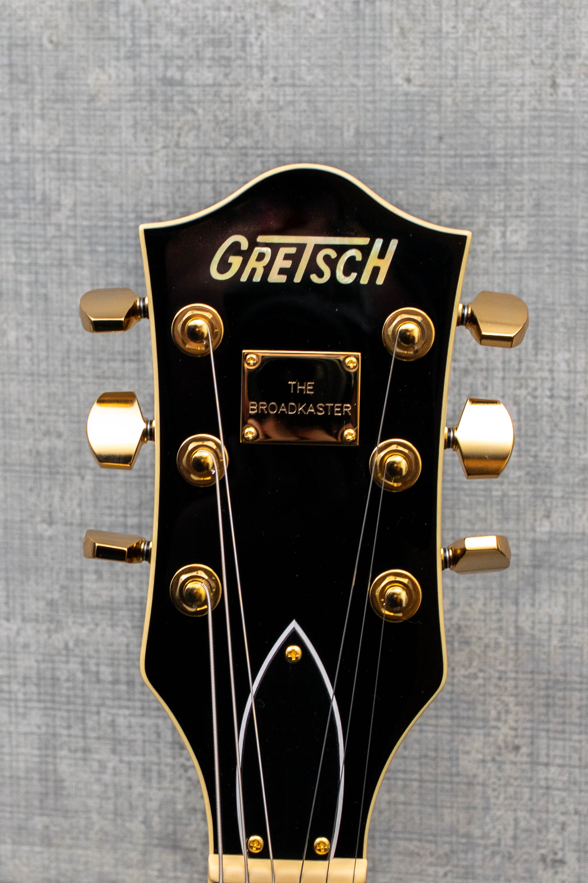 Gretsch Broadkaster® Jr. LX Center Block with String-Thru Bigsby® and Gold Hardware, Ebony Fingerboard, Blackberry