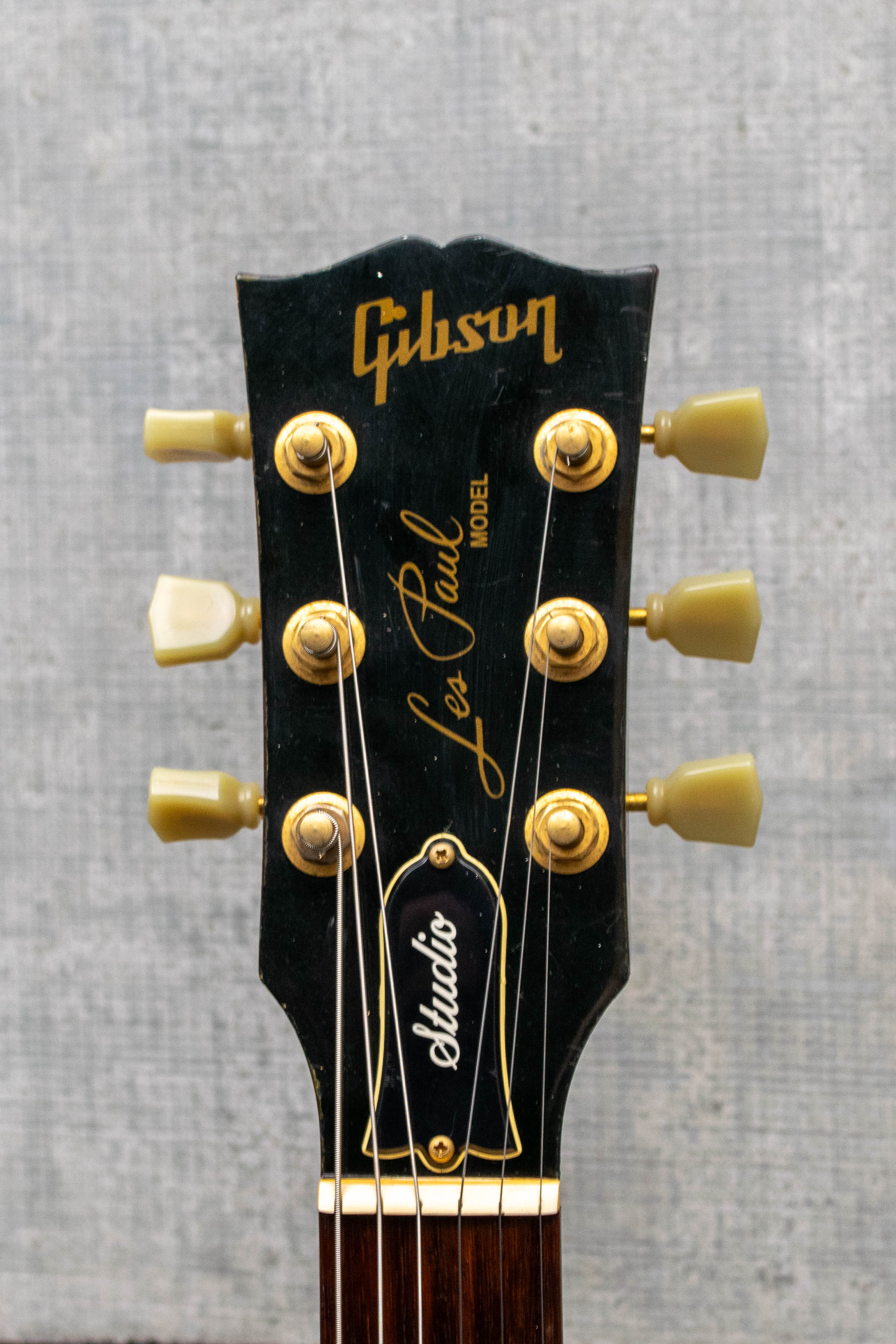 Used Gibson Les Paul Studio- Wine Red (2005)