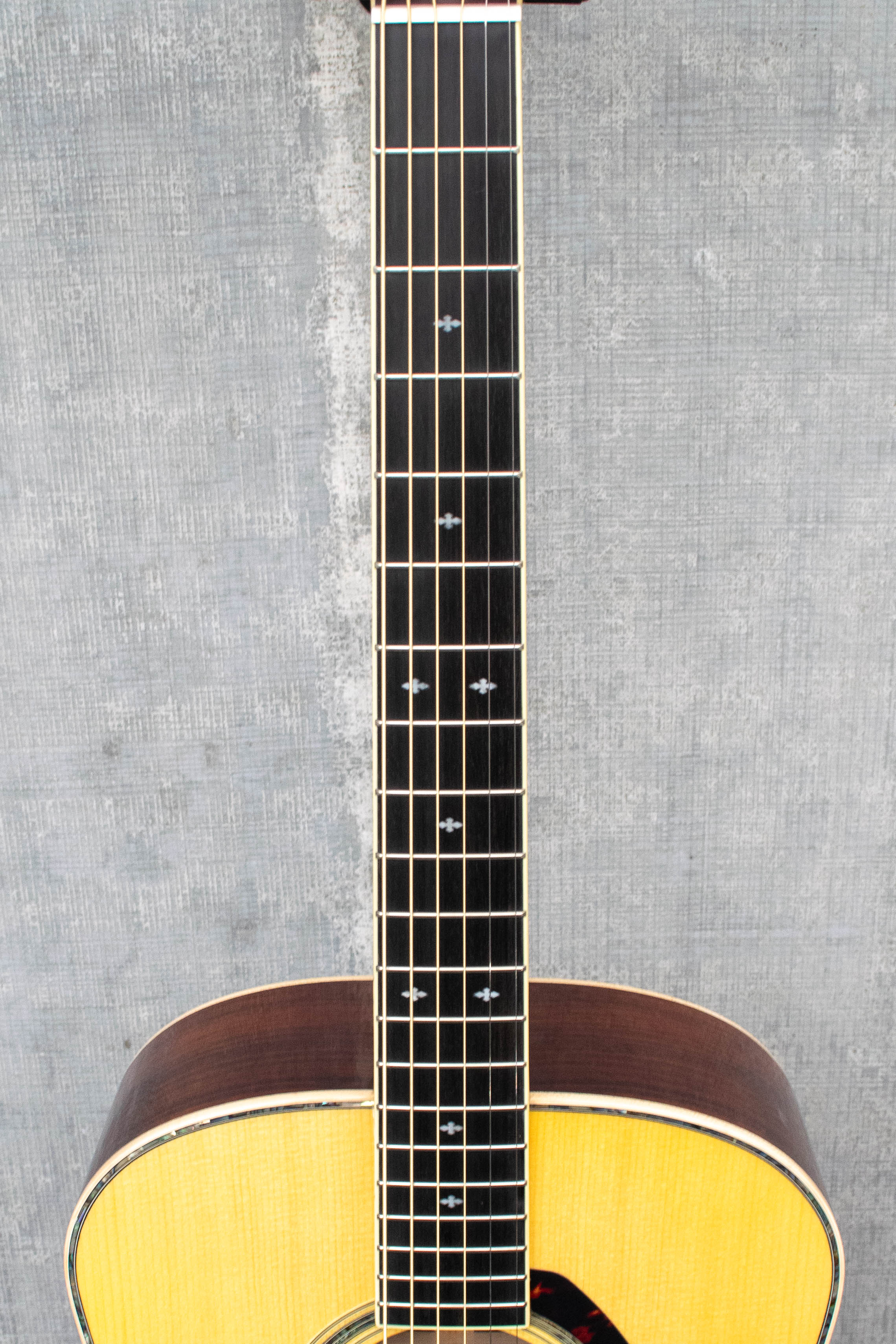 Yamaha LL16 RD