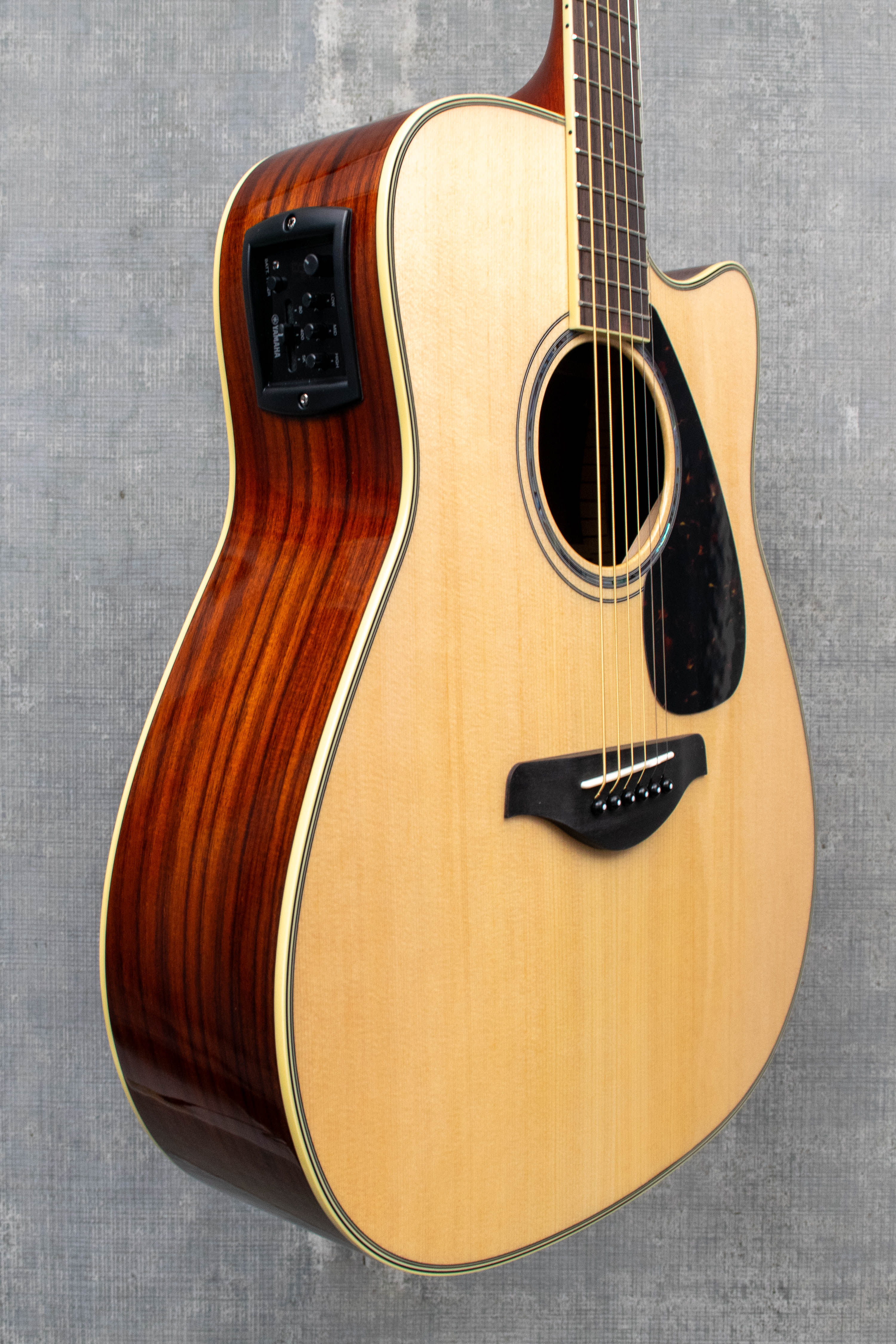 Yamaha FGX830C Acoustic Guitar