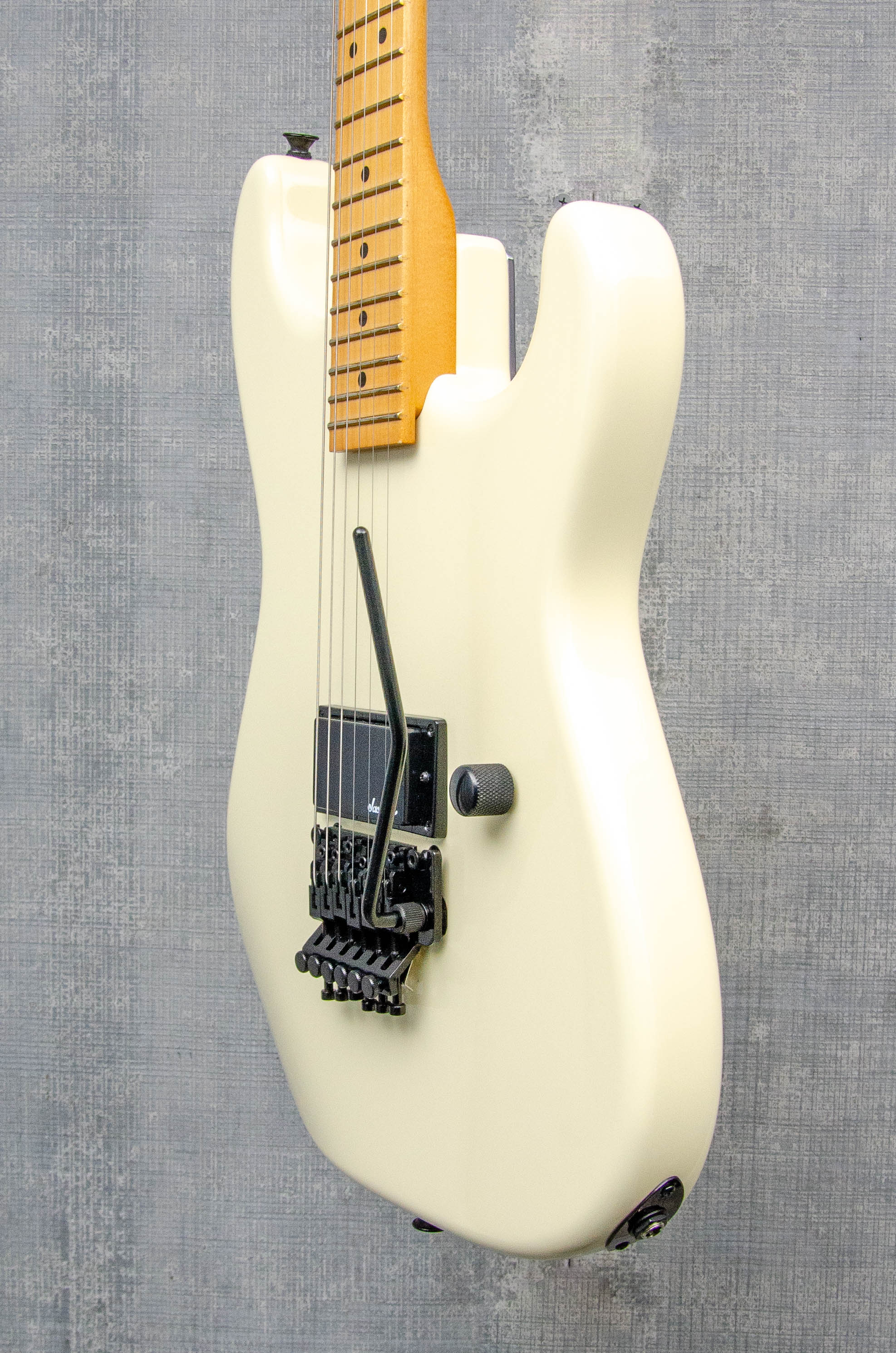 Jackson Pro Origins 1985 San Dimas SD1A H FR Vanilla Shake Maple Guitar