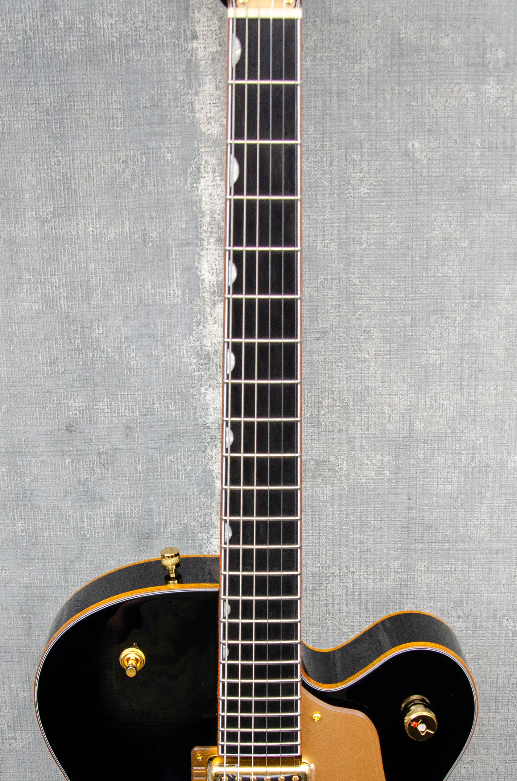 Gretsch Synchromatic Falcon Hollow Body Single-Cut w/ Bigsby Ebony Fingerboard Black