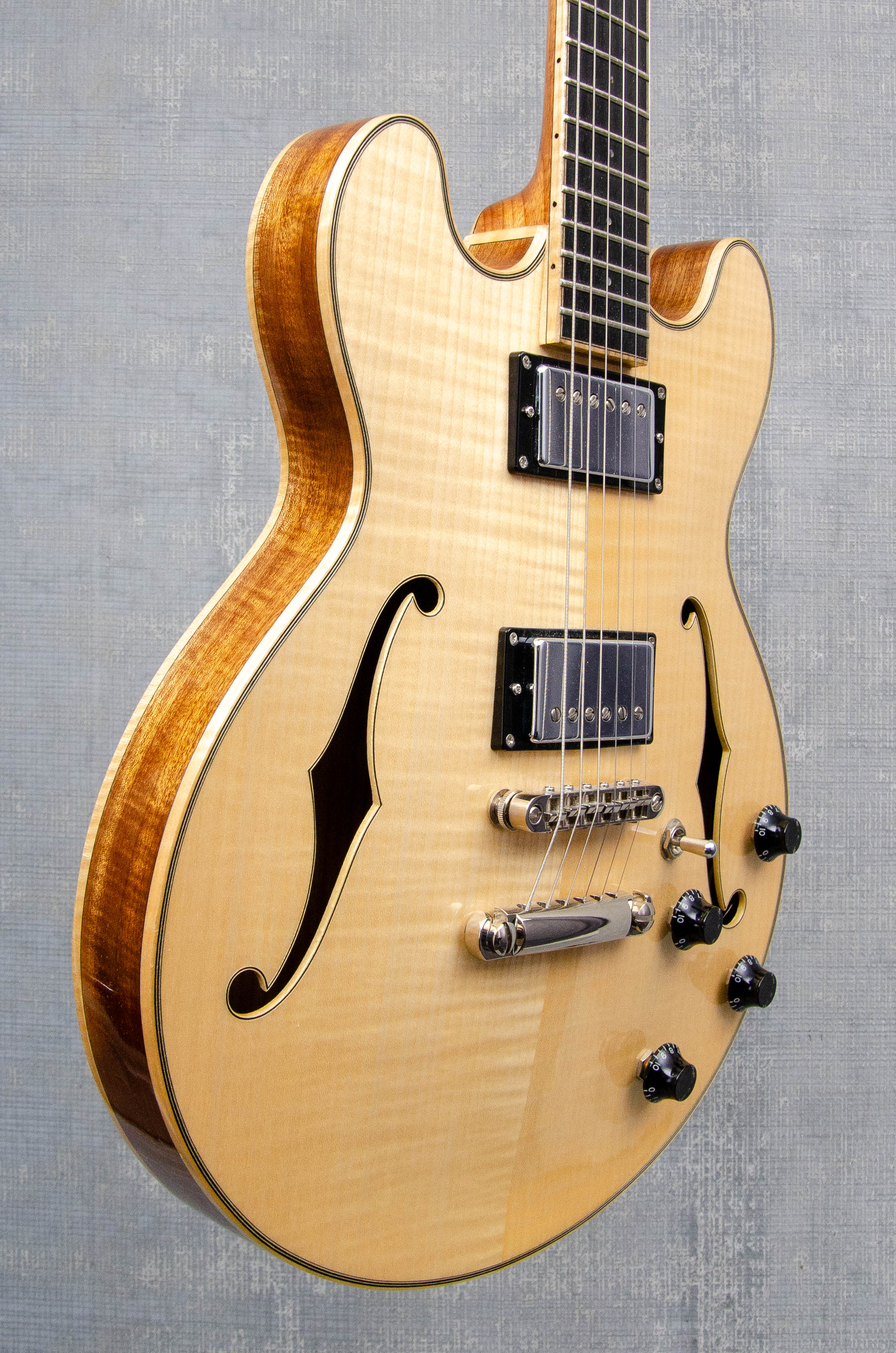 Used Eastman T184MX-BD Blonde