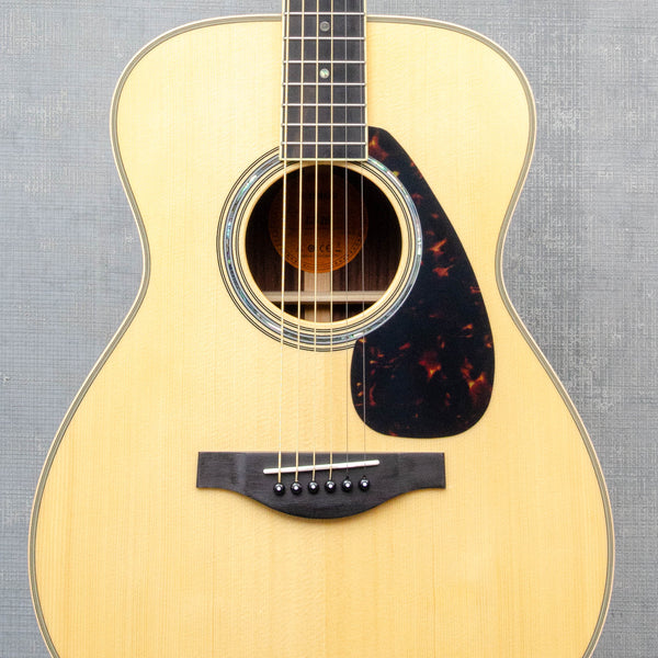 Yamaha LS16 Acoustic-Electric Concert Guitar