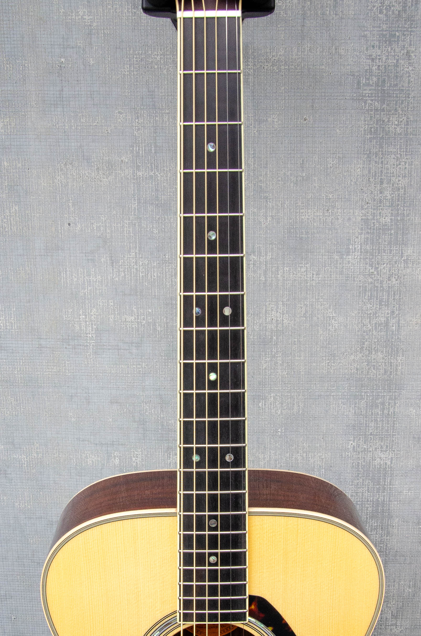 Yamaha LS16 Acoustic-Electric Concert Guitar