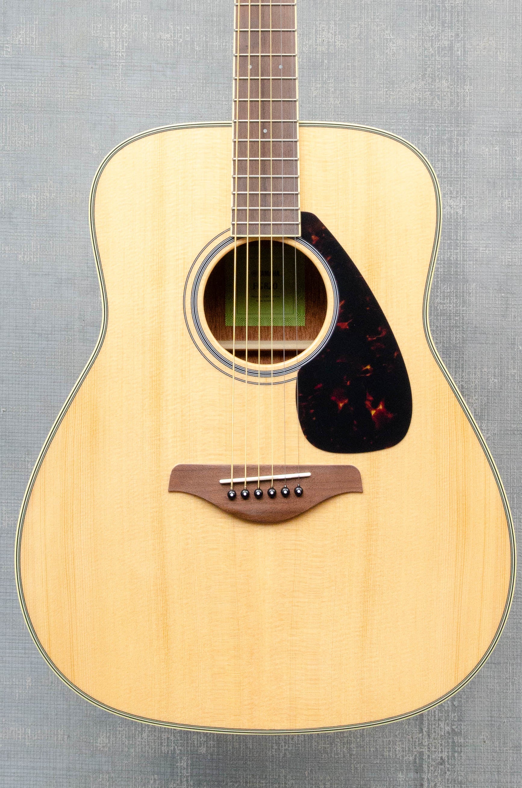 Yamaha FG820 Acoustic Guitar