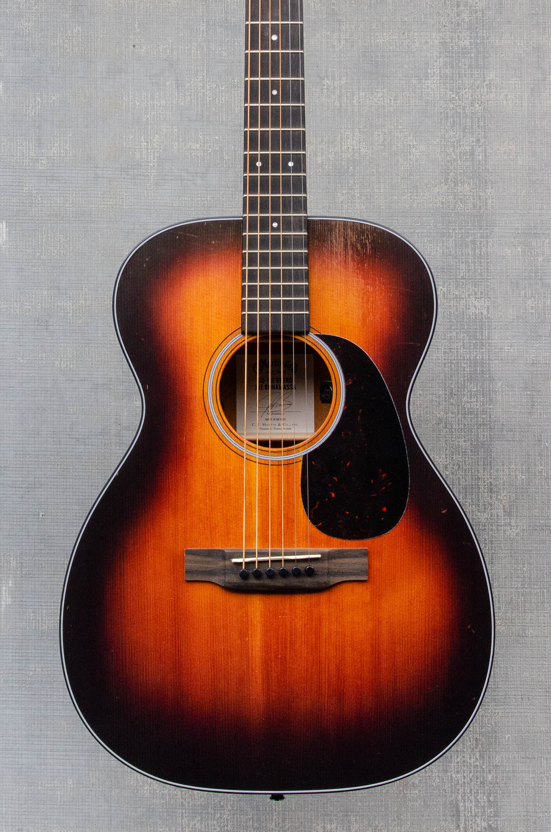 Martin 00-10E Retro Joe Bonamassa Acoustic