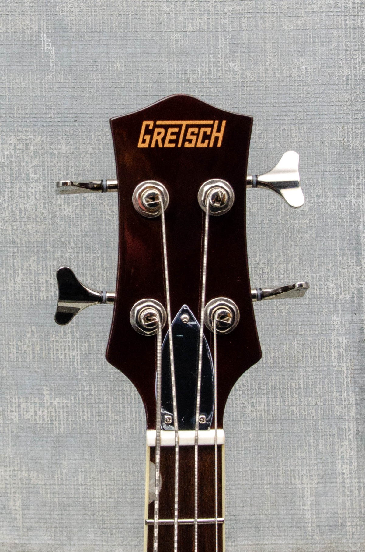 Gretsch  Streamliner™ Jet™ Club Bass Single-Cut, Laurel Fingerboard, Vintage White