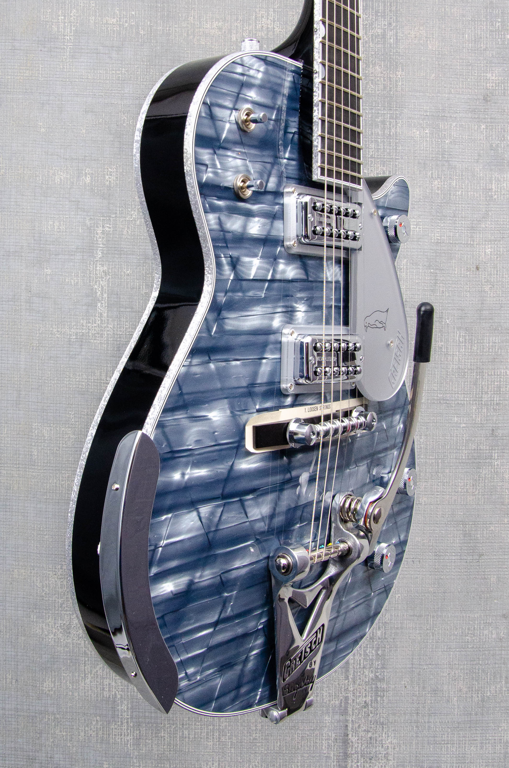 Gretsch  G6134T-58 Limited Edition Penguin with String-Thru Bigsby Light Blue Pearl