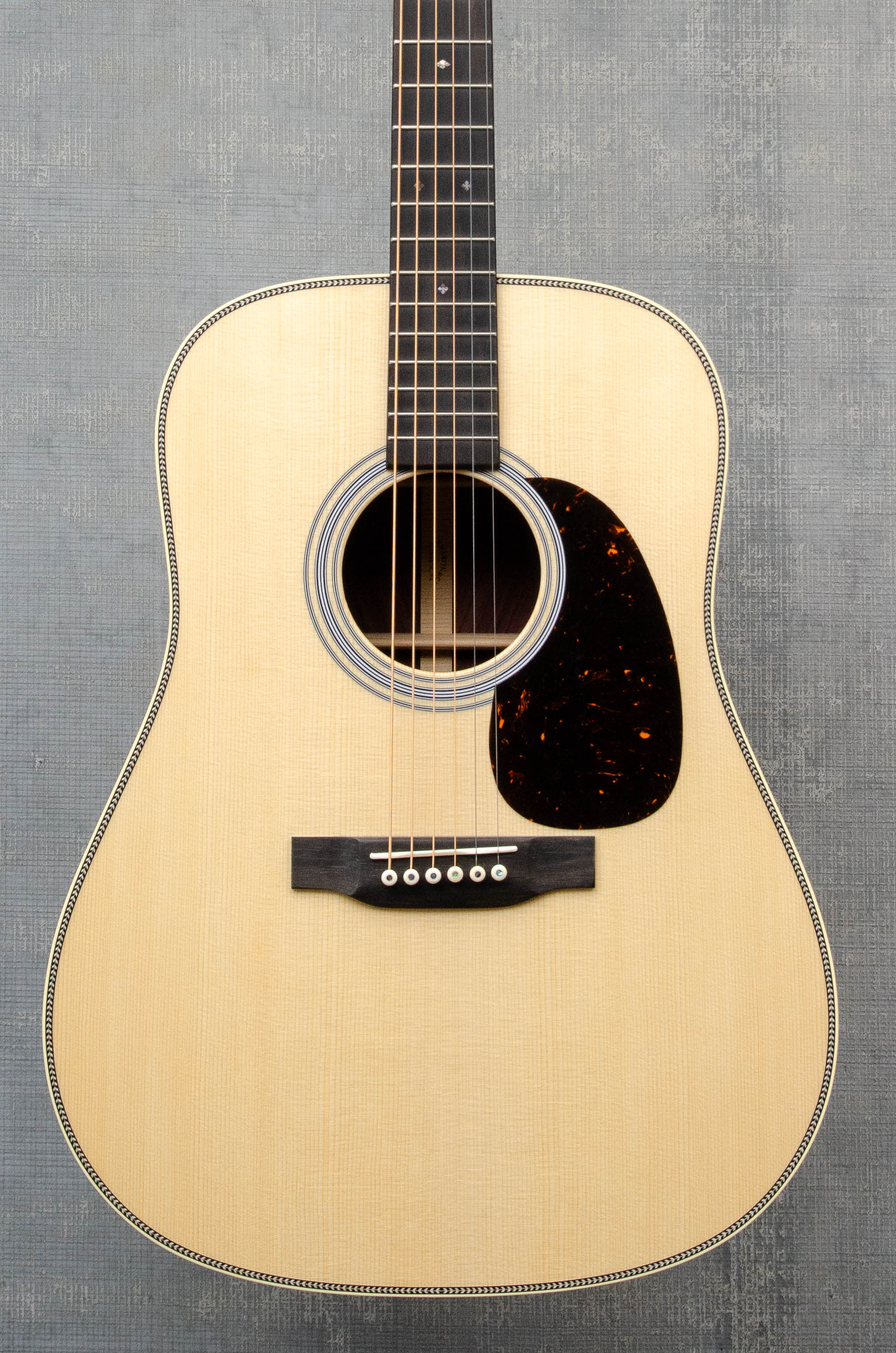 Martin Custom Shop HD-28 w/ Premium Wild Grain East Indian Rosewood