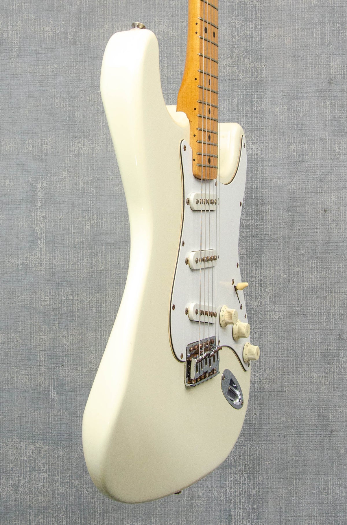 Used Fender Standard Stratocaster - Olympic White (MIM)