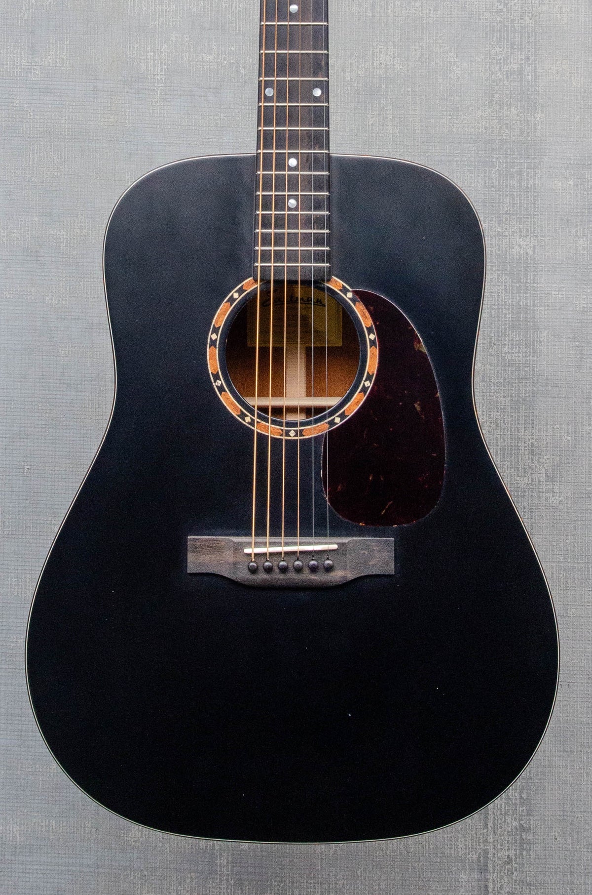 Used Eastman E2D-BK w/bag