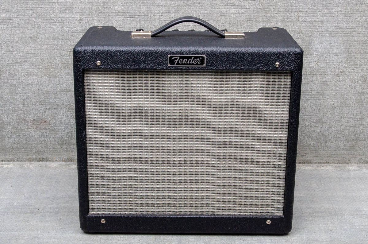 Used Fender Blues Junior 15-Watt Combo - Black w/cover
