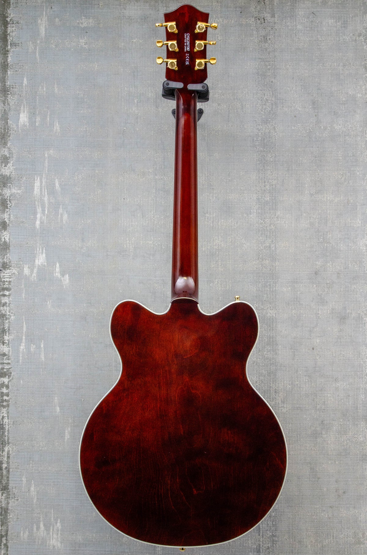 Gretsch Limited Edition Abbey Road Studiomatic Hollow Body with Bigsby® and Gold Hardware Classic Walnut Stain B-Stock