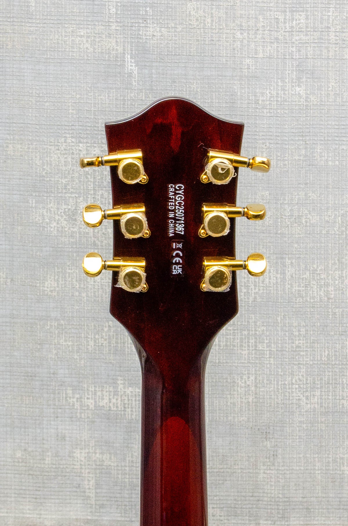 Gretsch Limited Edition Abbey Road Studiomatic Hollow Body with Bigsby® and Gold Hardware Classic Walnut Stain B-Stock