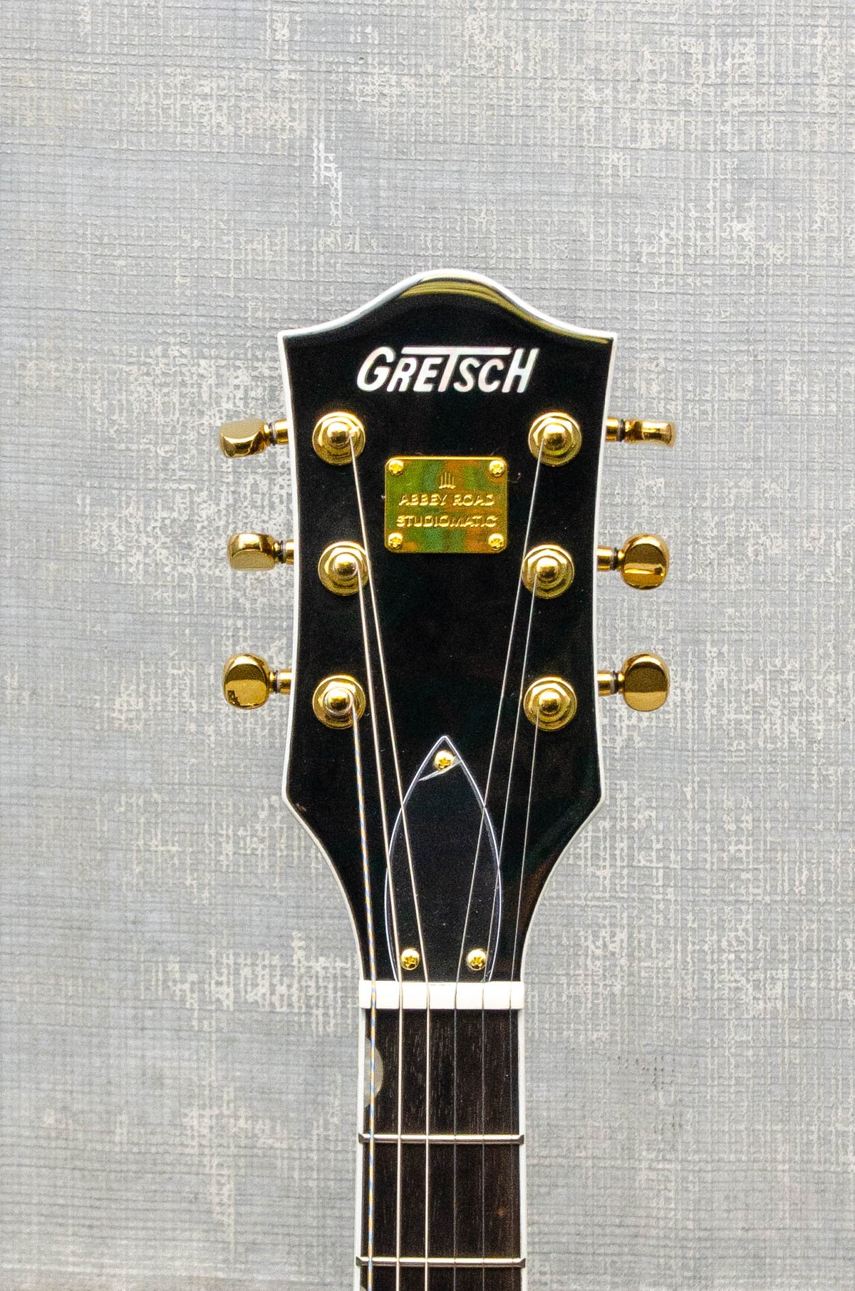 Gretsch Limited Edition Abbey Road Studiomatic Hollow Body with Bigsby® and Gold Hardware Classic Walnut Stain B-Stock