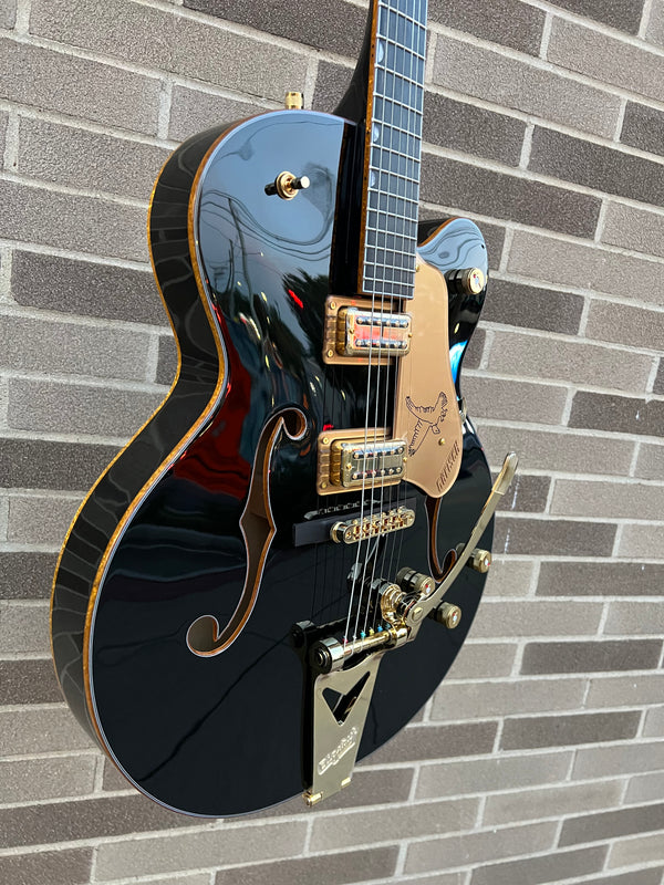 Gretsch  Synchromatic Falcon Hollow Body Single-Cut with Bigsby®, Ebony Fingerboard, Black