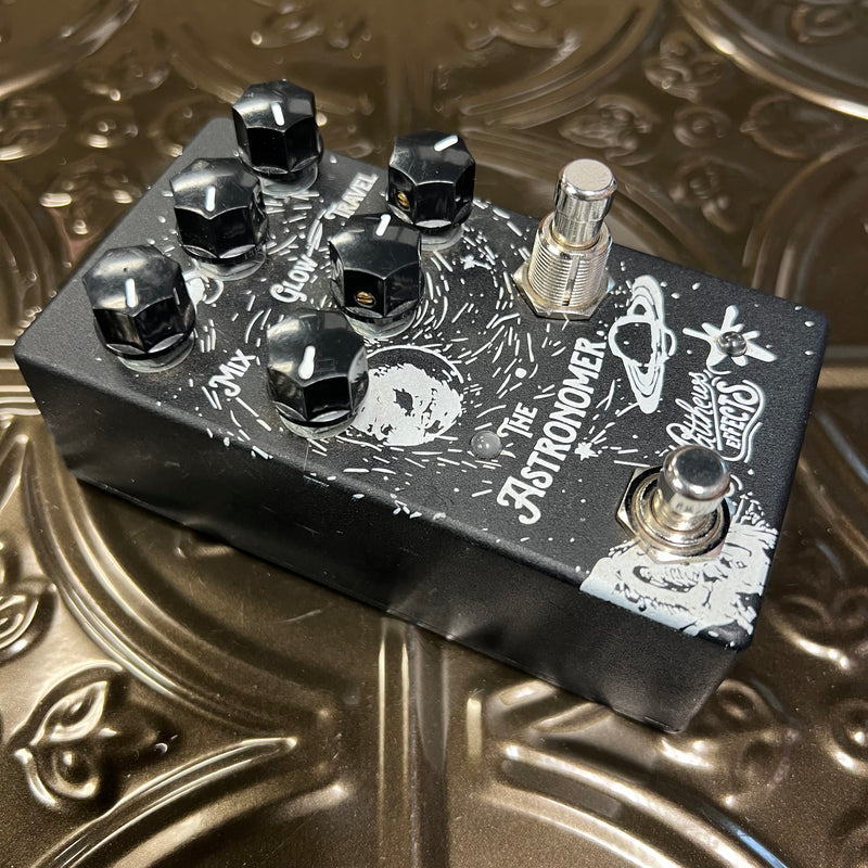 Used Matthews Effects Astronomer Celestial Reverb V1 w/box