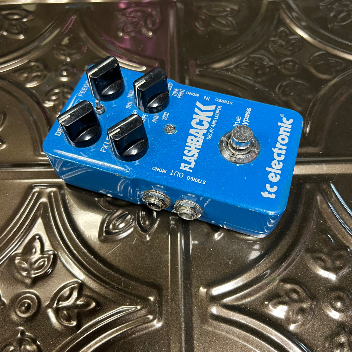 Used TC Electronic Flashback w/velcro