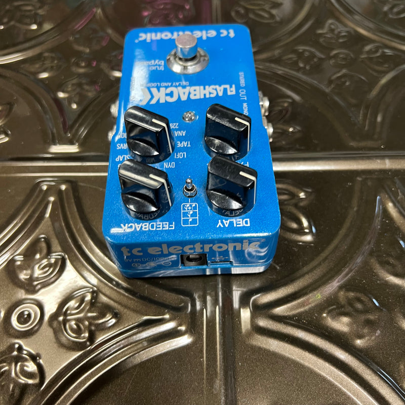 Used TC Electronic Flashback w/velcro