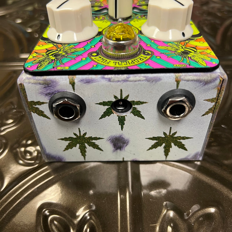 Used Beetronics Abelha Tropical Fuzz Pedal - Custom Shop 420 Edition