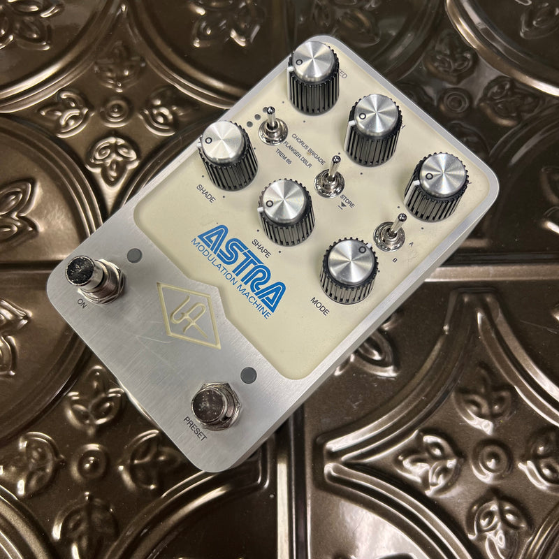 Used Universal Audio Astra Modulation Machine Pedal