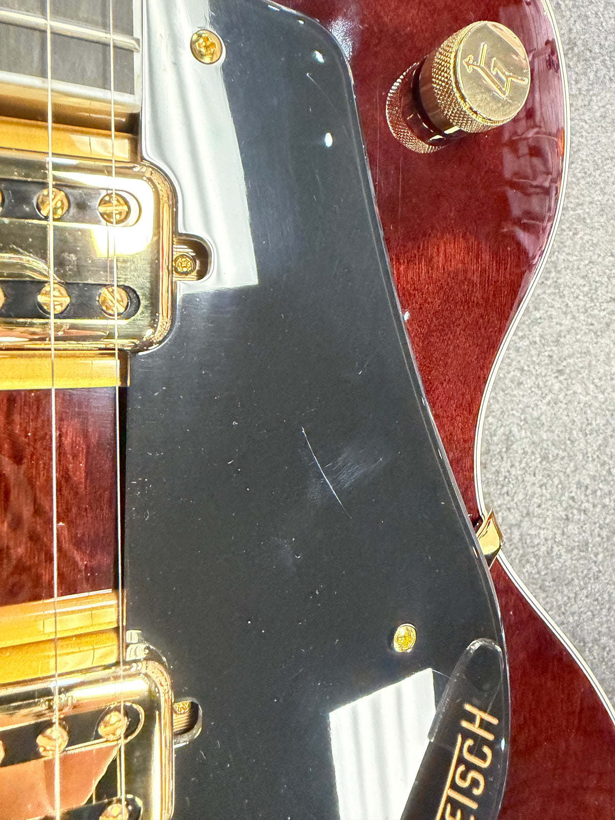 Gretsch Limited Edition Abbey Road Studiomatic Hollow Body with Bigsby® and Gold Hardware Classic Walnut Stain B-Stock