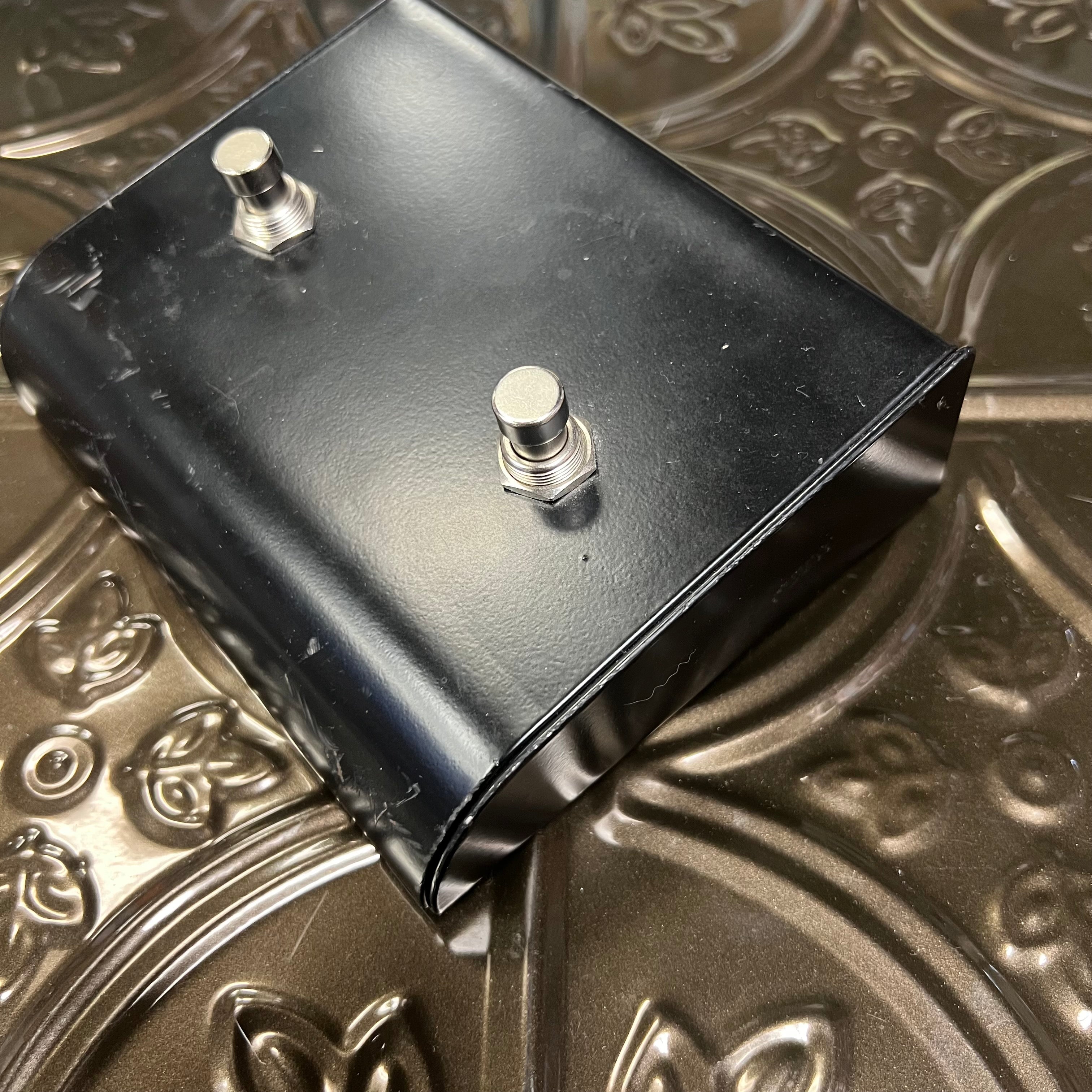 Used Swart 2-Button Footswitch (NO LED)