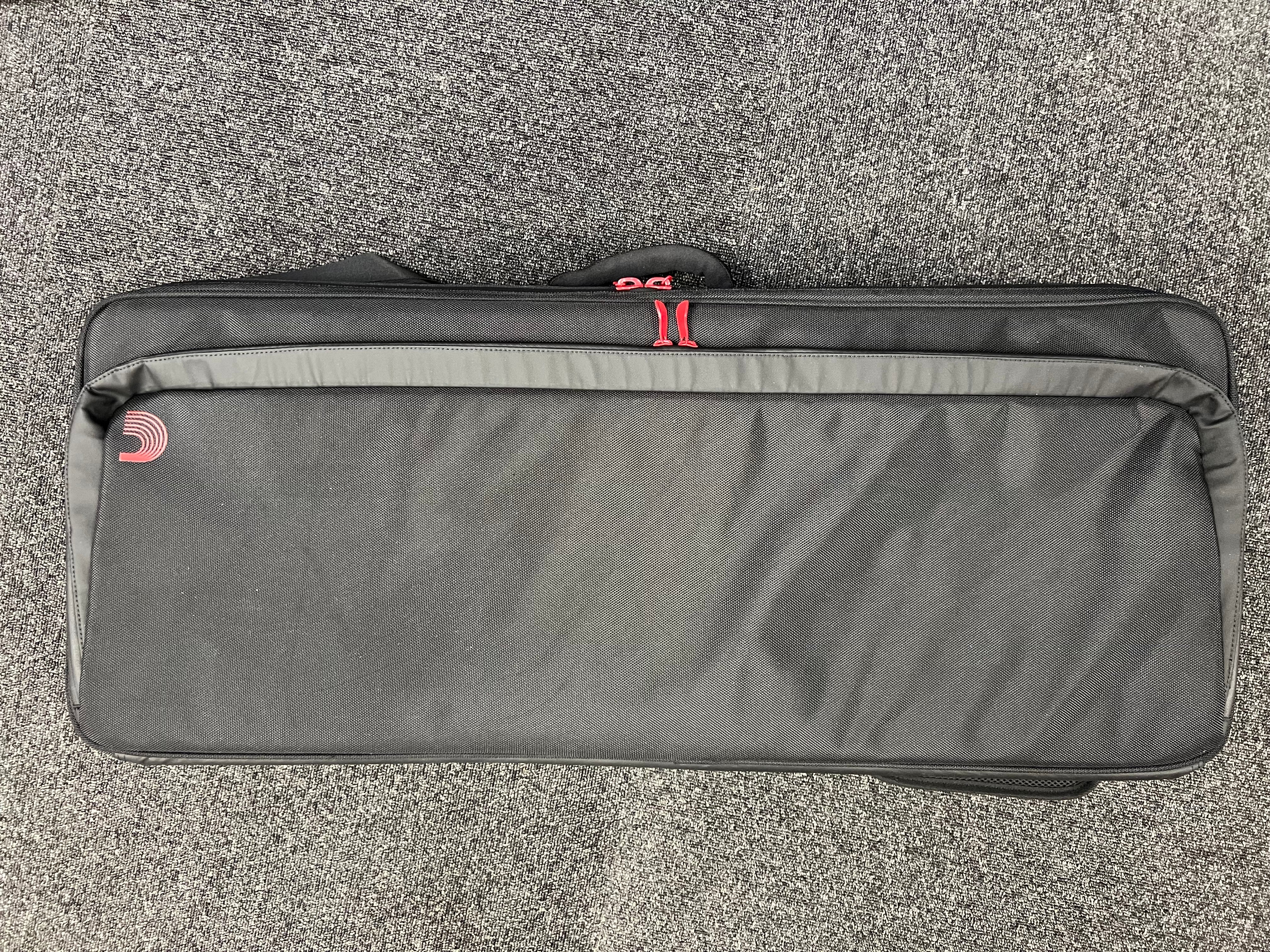 Used D'addario Xpnd 2 Pedalboard w/ Transporter Case