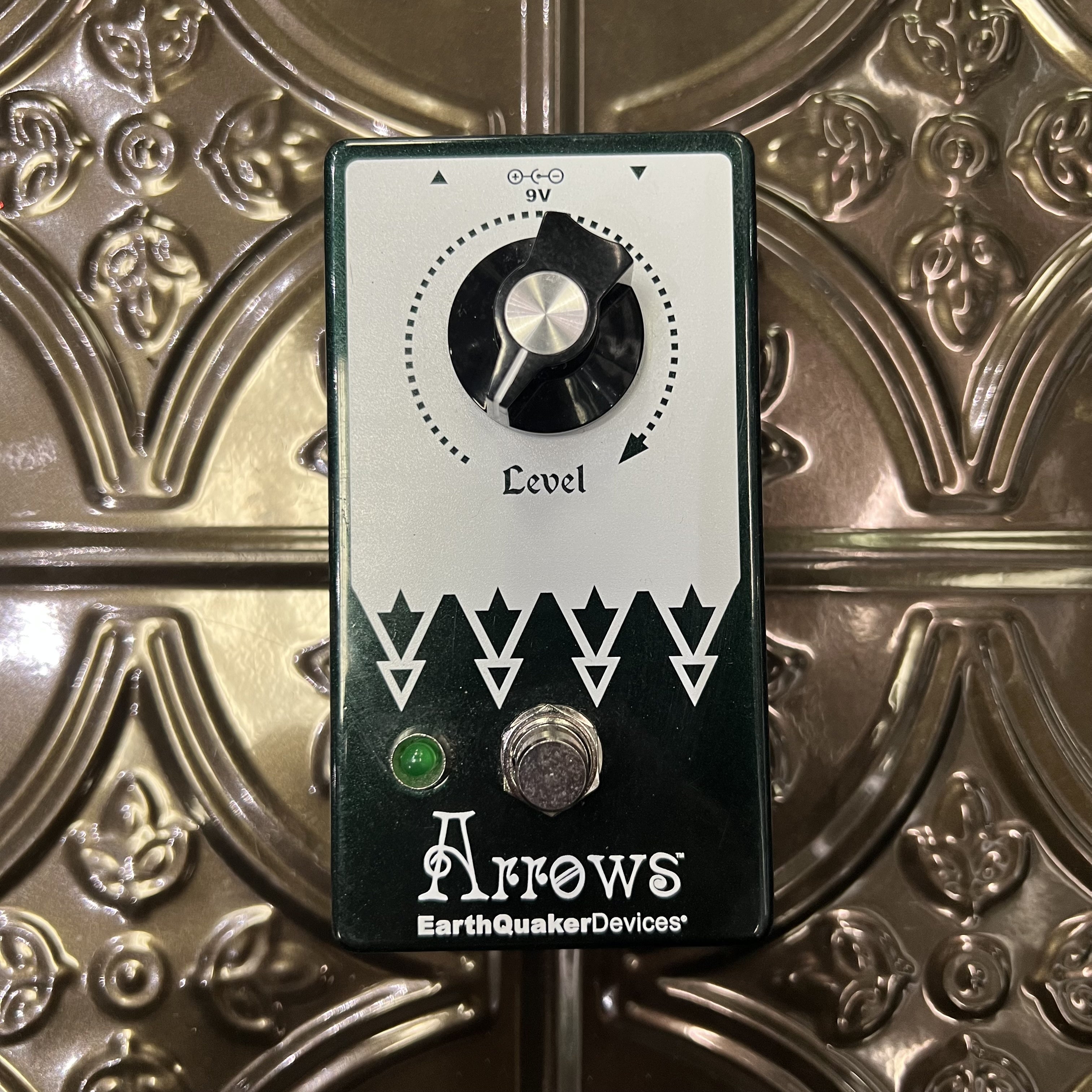 Used EarthQuaker Devices Arrows Preamp Booster