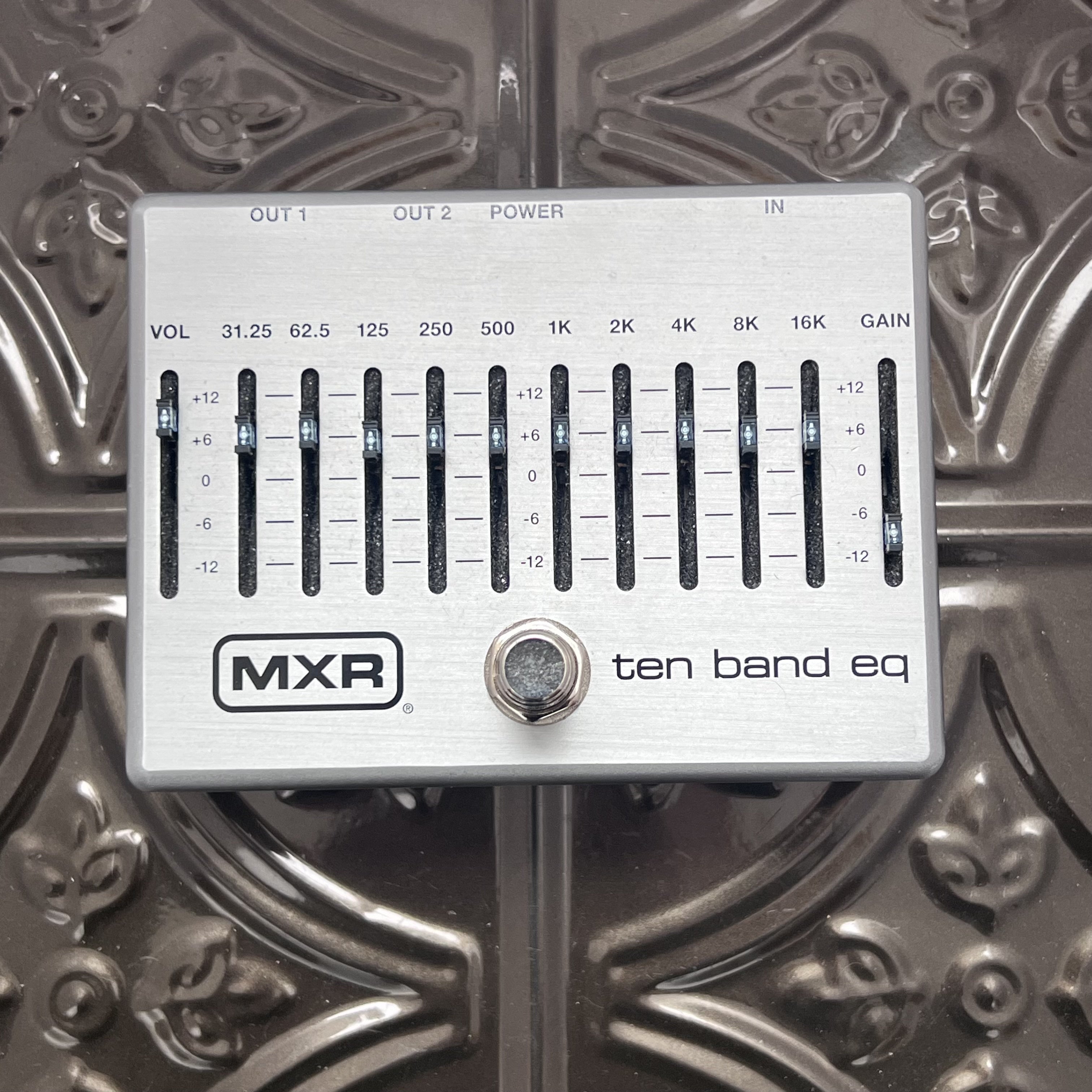 Used MXR M108S Ten Band EQ w/box
